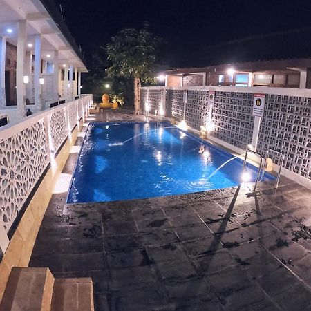 The Royal Joglo Hotel Tepus Buitenkant foto