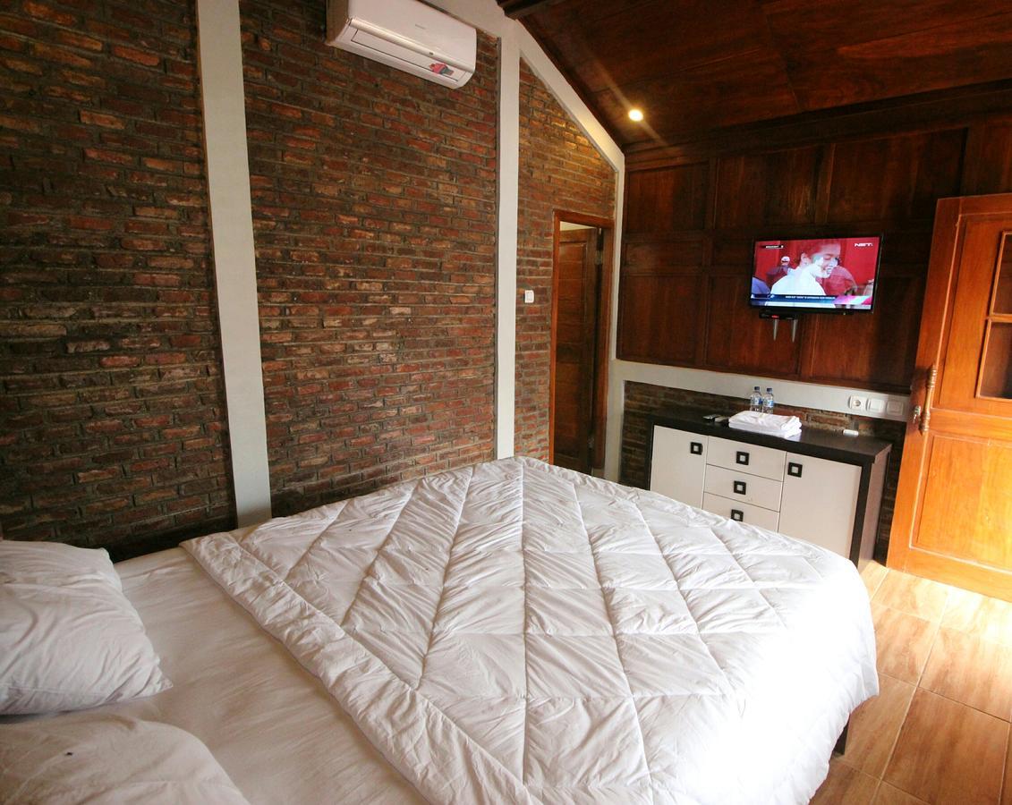The Royal Joglo Hotel Tepus Buitenkant foto